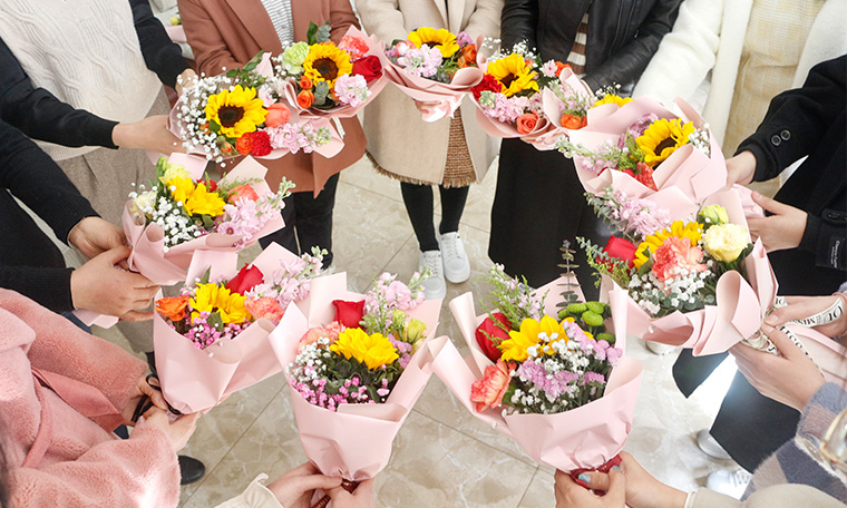愛在三八節(jié)，情暖半邊天——濟(jì)南賽成為女員工送上節(jié)日祝福